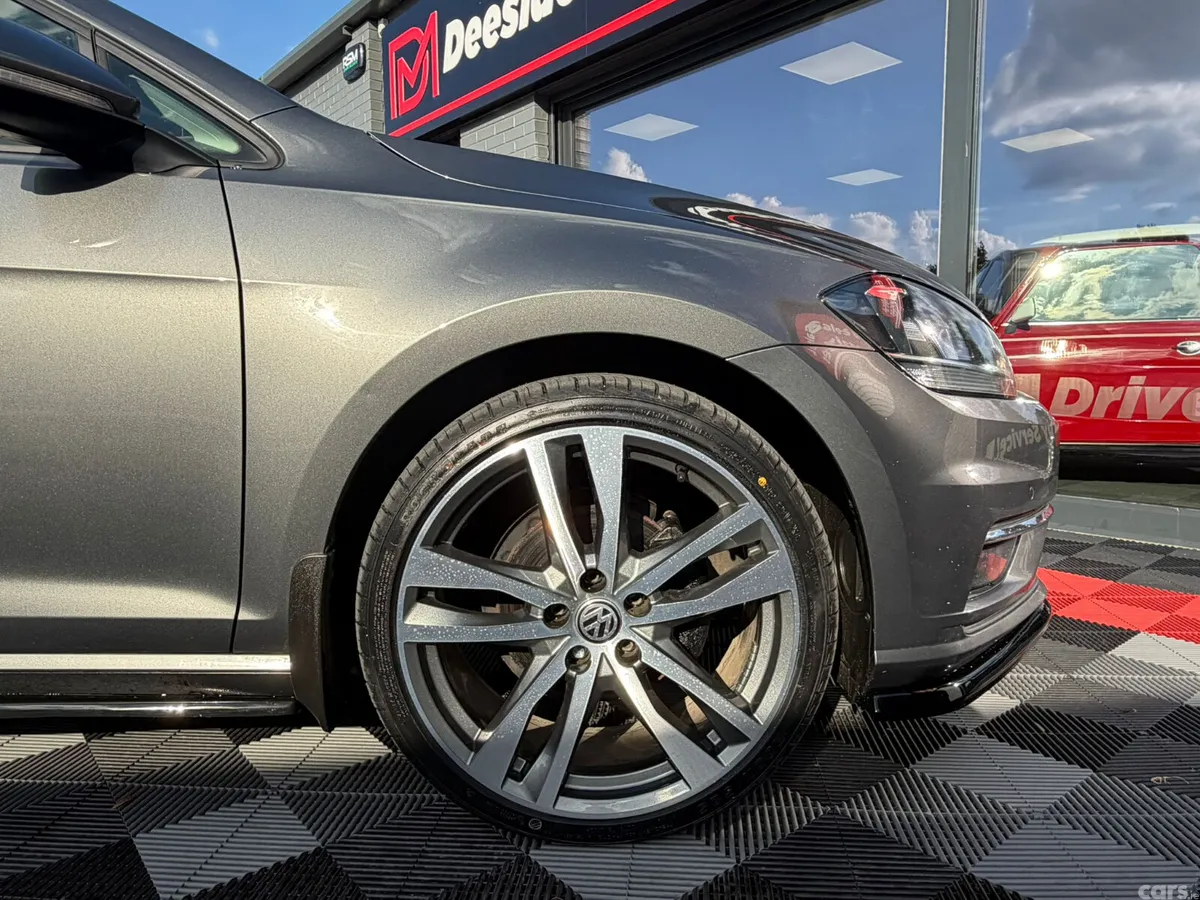 Volkswagen Golf Hatchback, Diesel, 2019, Grey