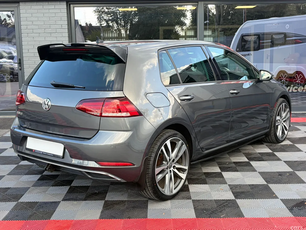 Volkswagen Golf Hatchback, Diesel, 2019, Grey
