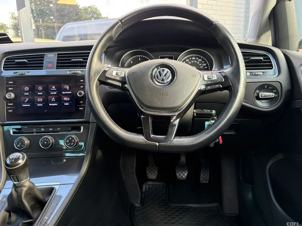 Volkswagen Golf Hatchback, Diesel, 2019, Grey