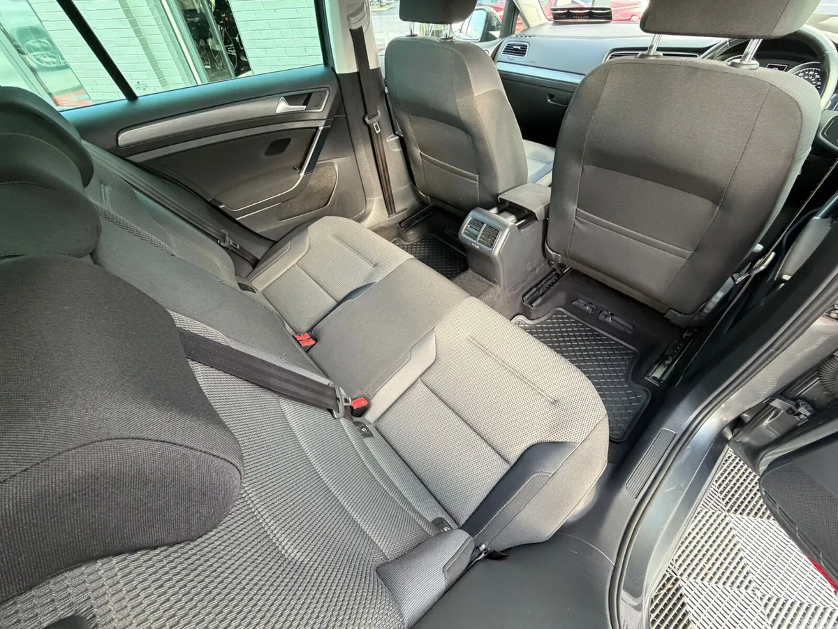Volkswagen Golf Hatchback, Diesel, 2019, Grey