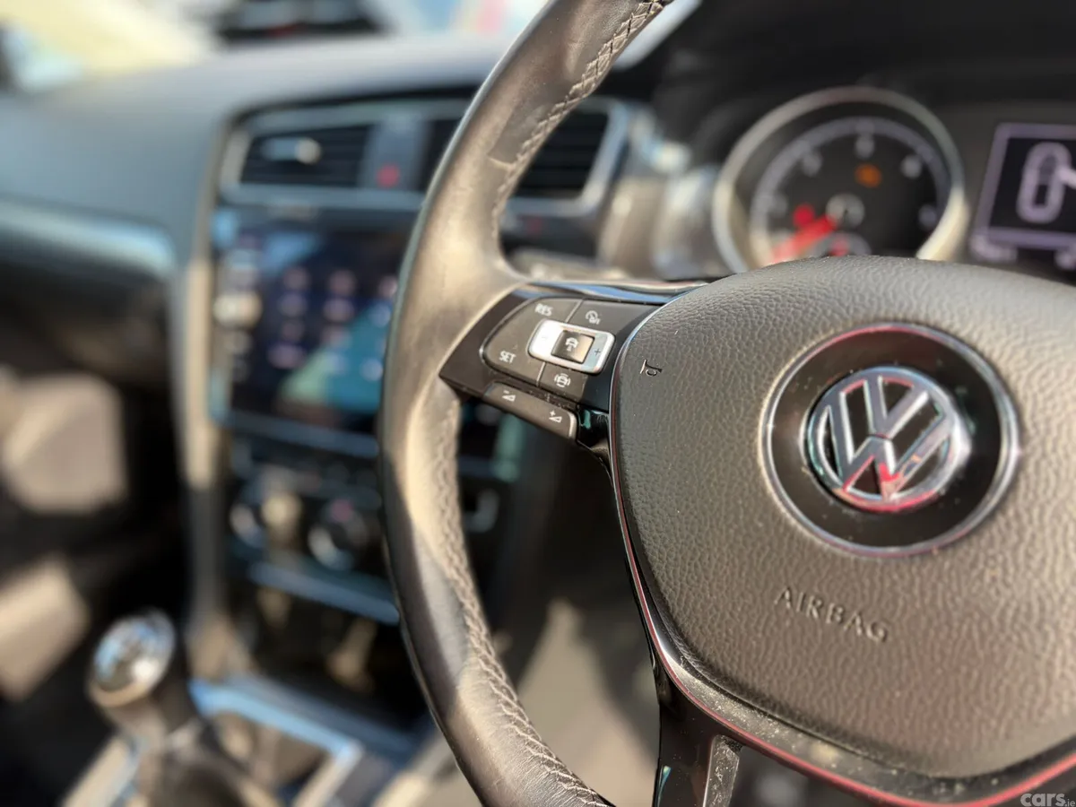 Volkswagen Golf Hatchback, Diesel, 2019, Grey
