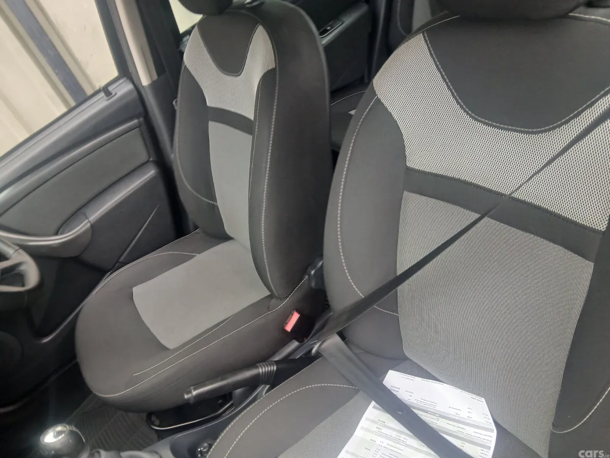 Dacia Duster SUV, Diesel, 2018, Black