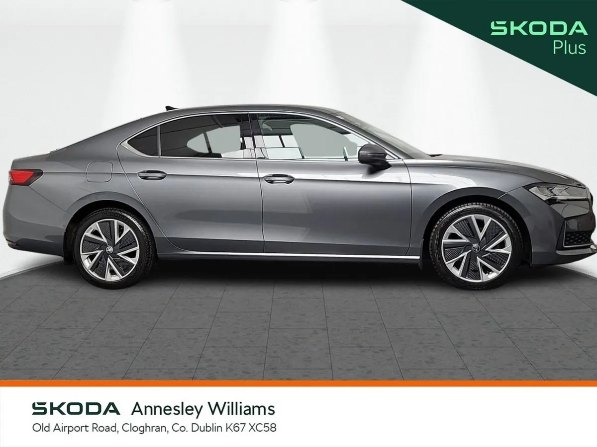 Skoda Superb Saloon, Diesel, 2024, Grey