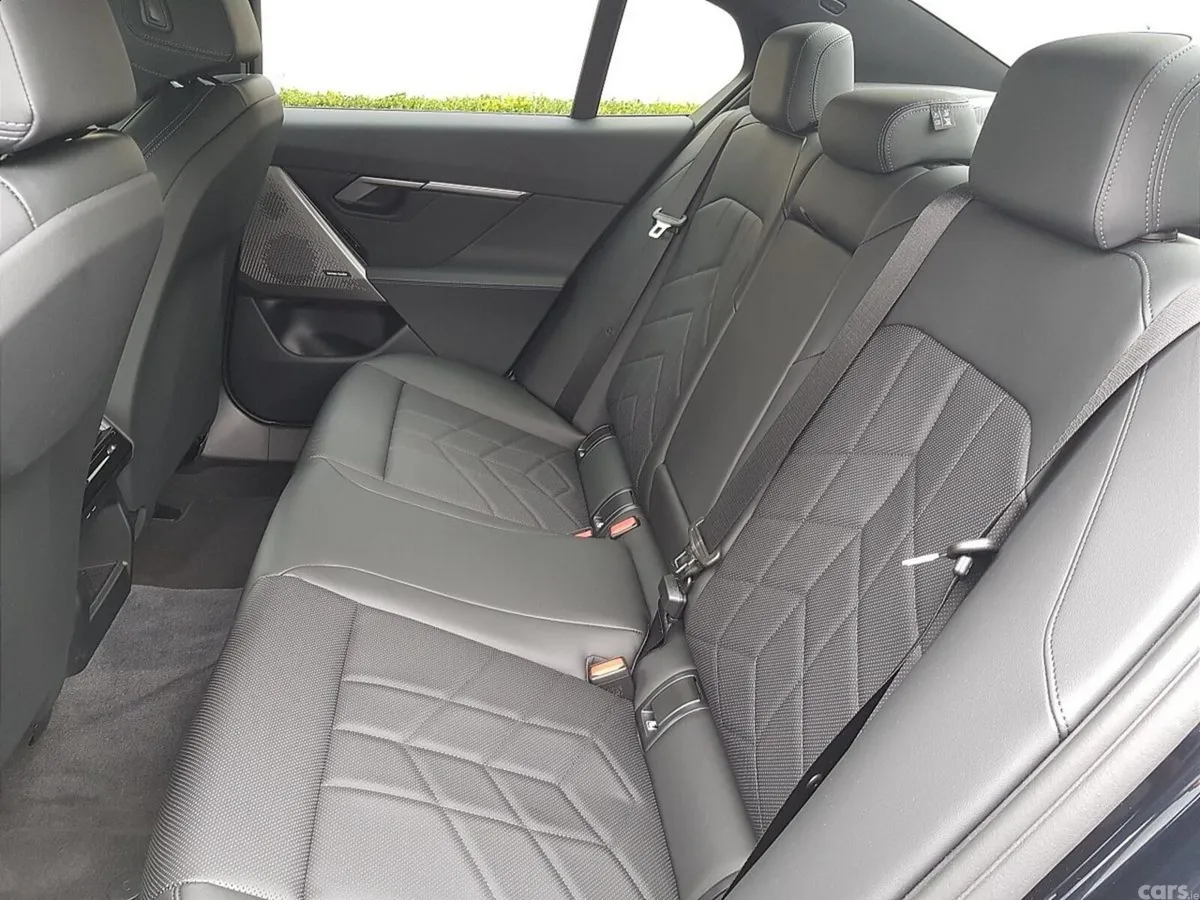 BMW 5-Series Saloon, Petrol Plug-in Hybrid, 2026, Black