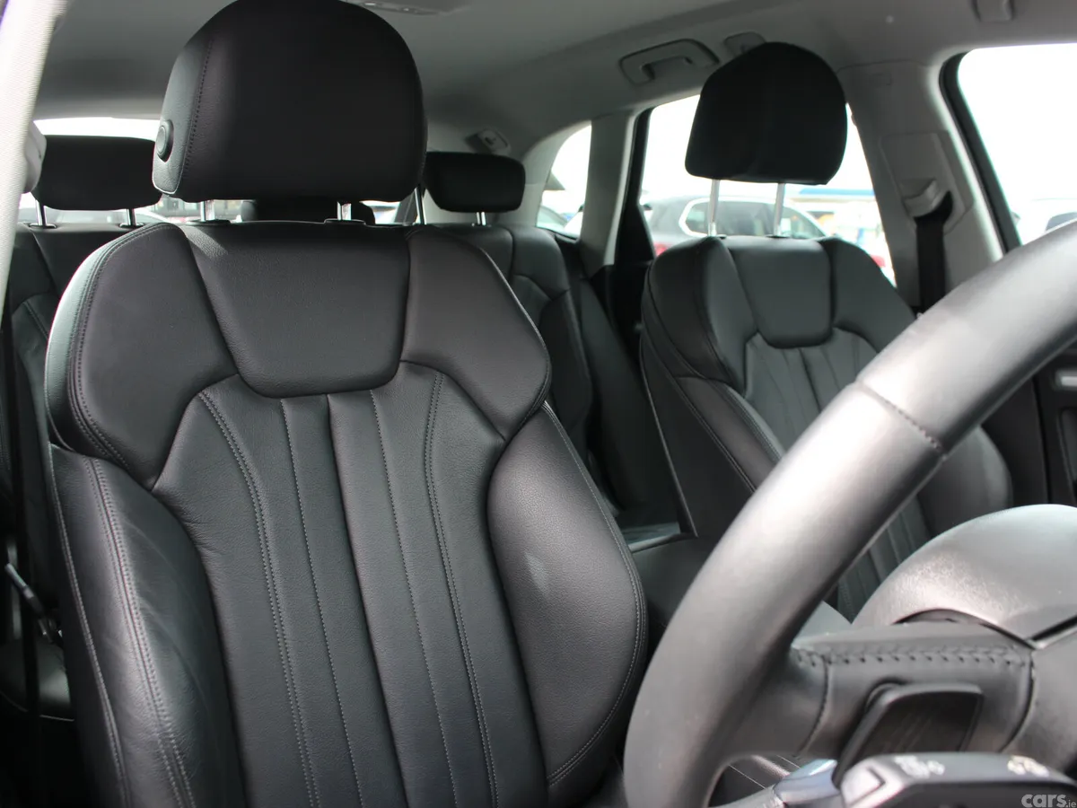 Audi Q5 SUV, Diesel, 2020, Blue