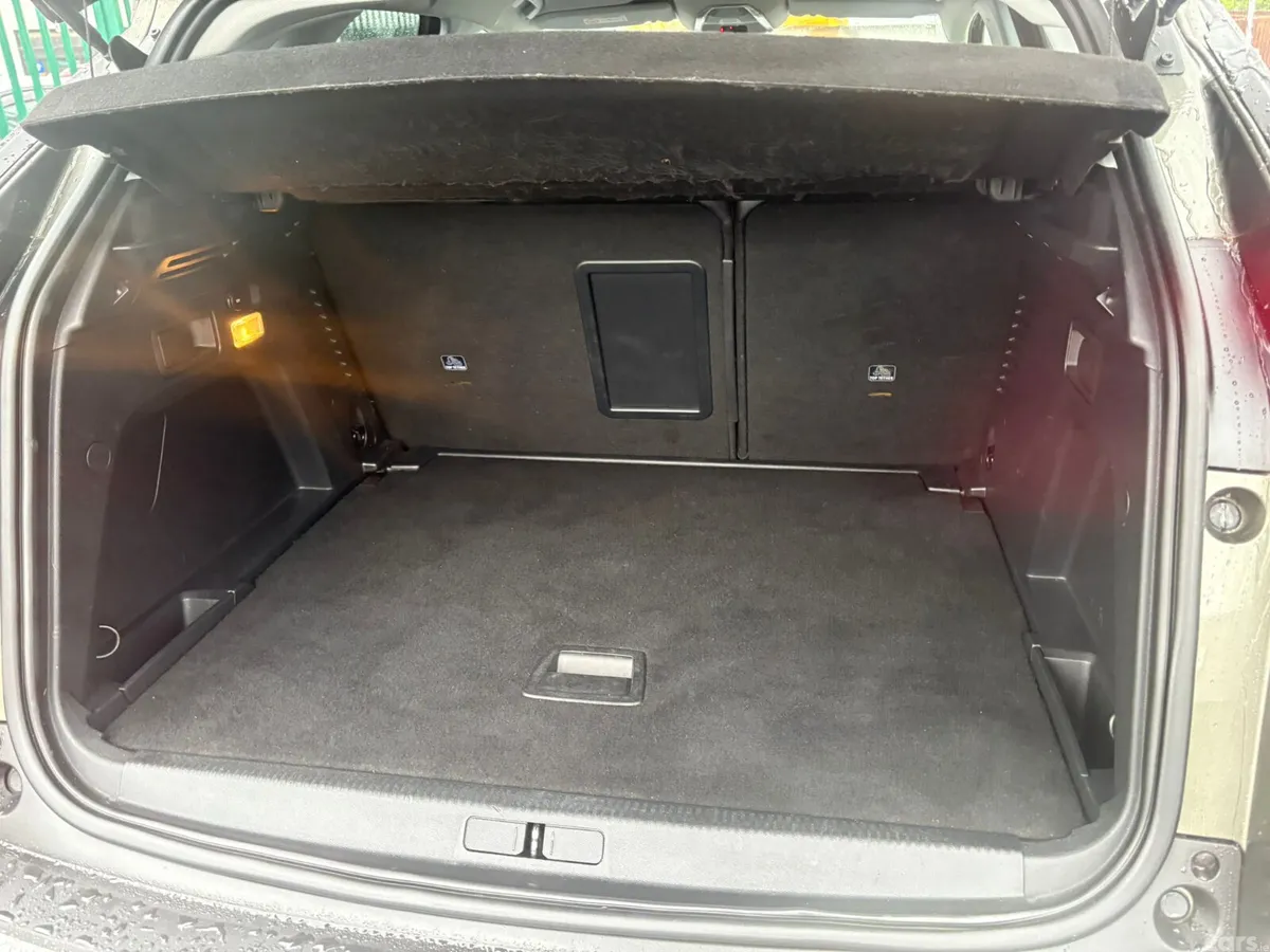 Peugeot 3008 MPV, Diesel, 2018, Grey