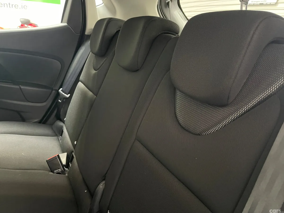 Renault Clio Hatchback, Petrol, 2015, Grey