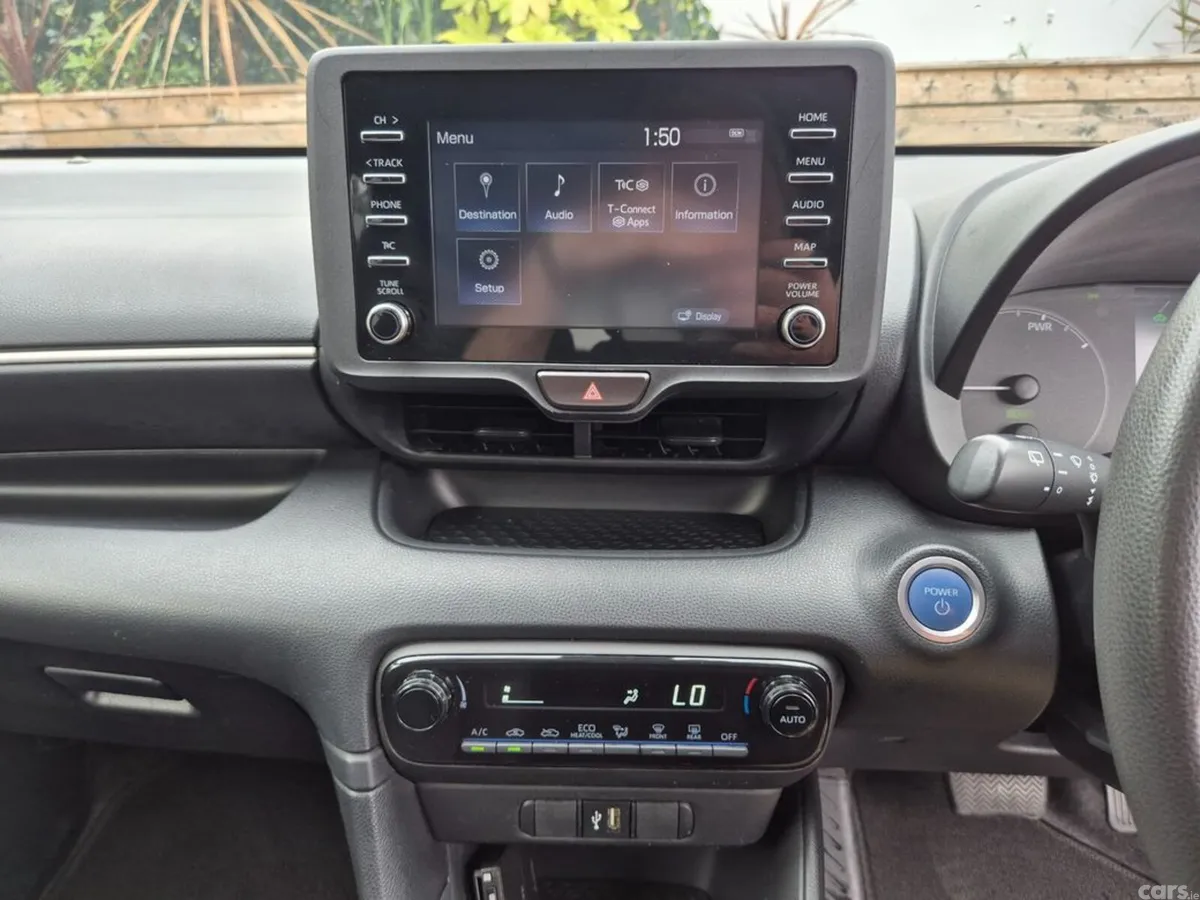 Toyota Yaris Hatchback, Petrol Hybrid, 2022, Brown