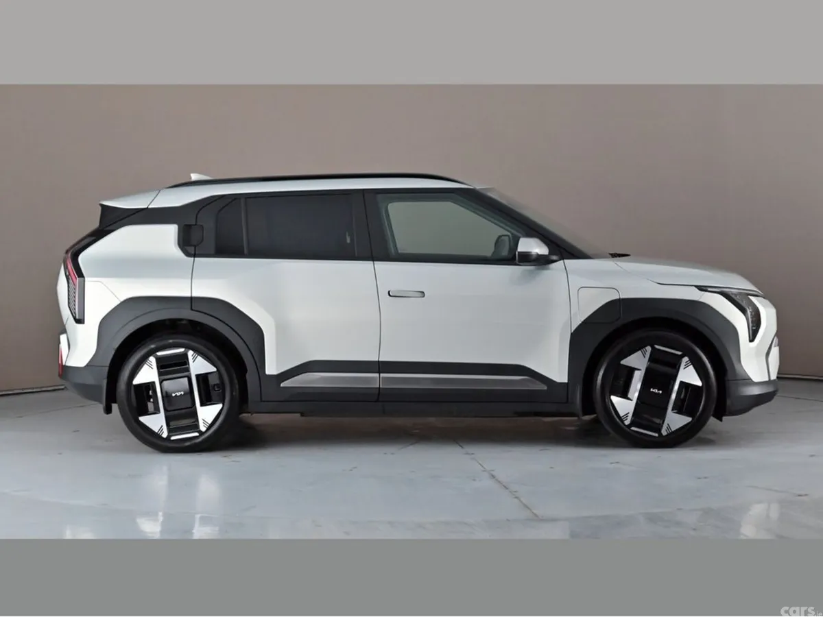Kia EV3 MPV, Electric, 2025, Grey