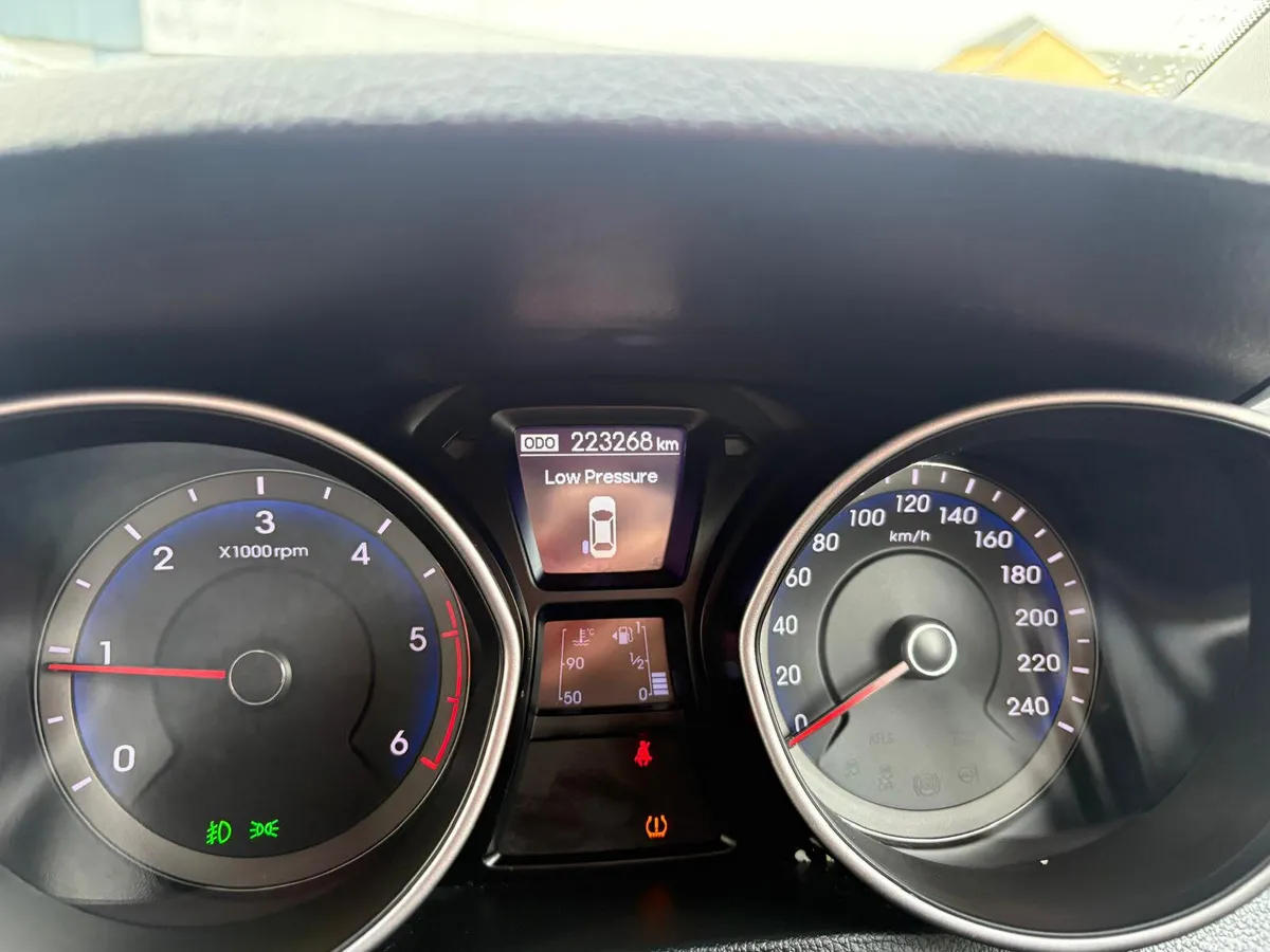 Hyundai i30 Hatchback, Diesel, 2016, White