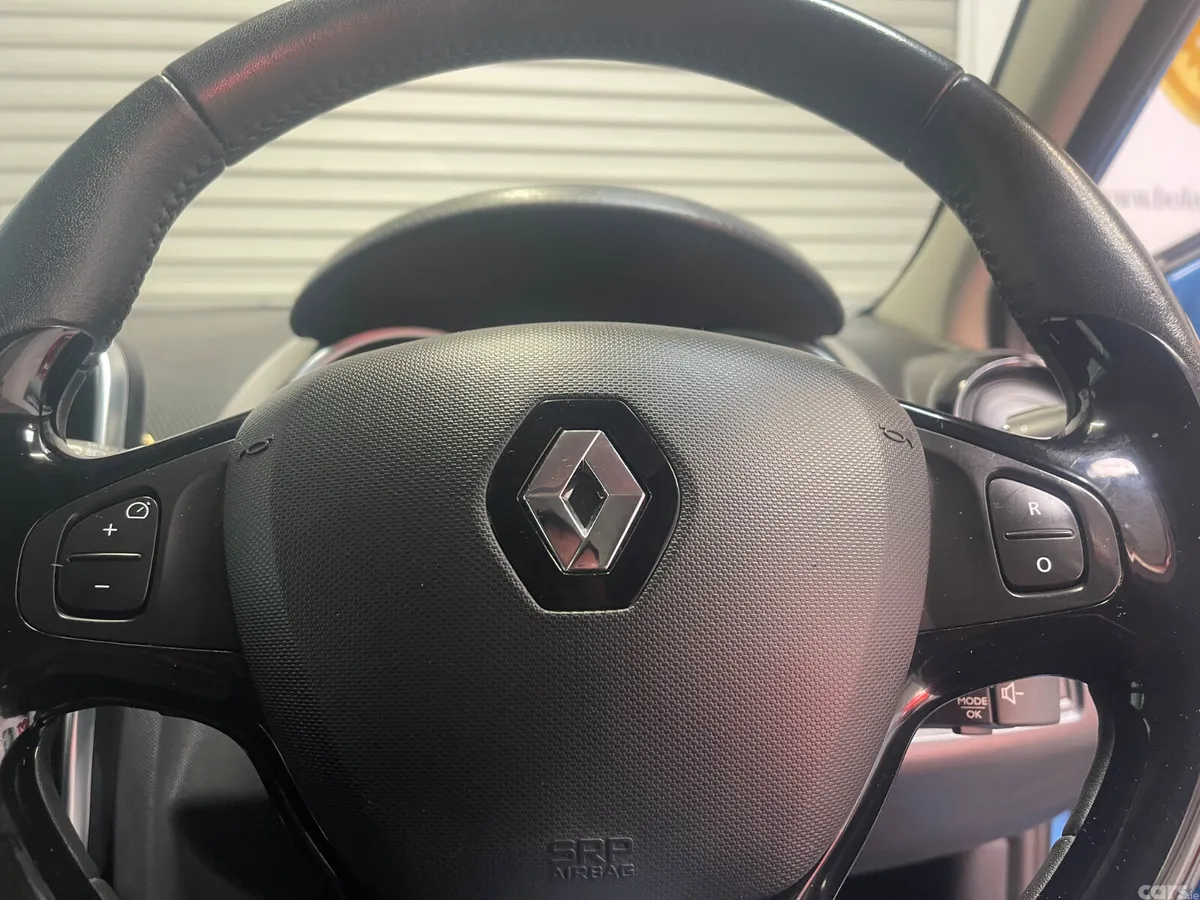 Renault Clio Hatchback, Petrol, 2016, Blue
