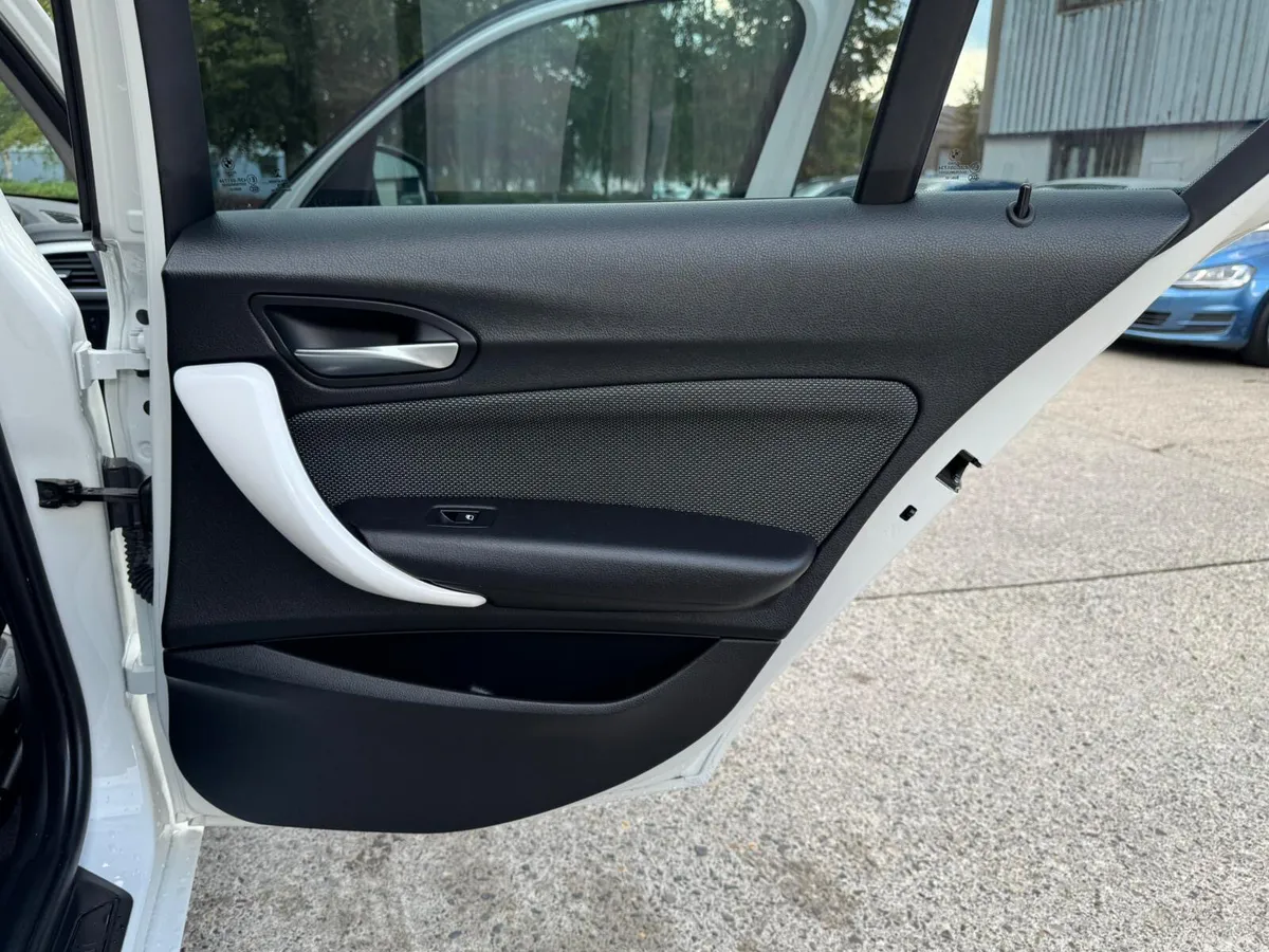 BMW 1-Series Hatchback, Petrol, 2015, White