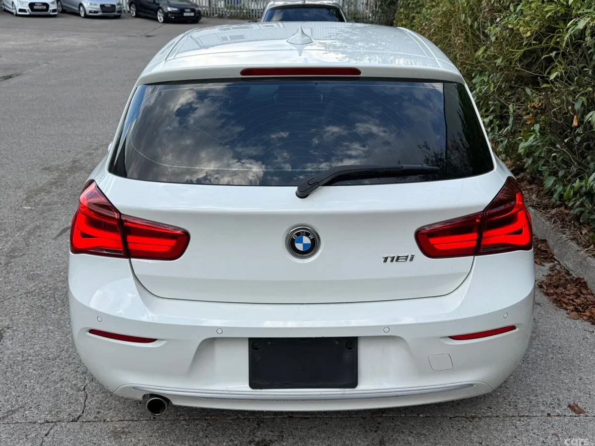 BMW 1-Series Hatchback, Petrol, 2015, White