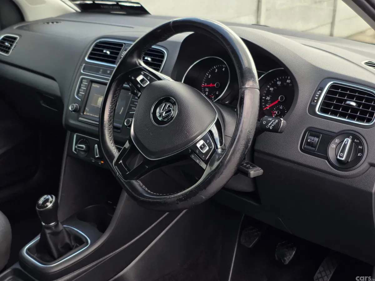 Volkswagen Polo Hatchback, Petrol, 2017, Blue