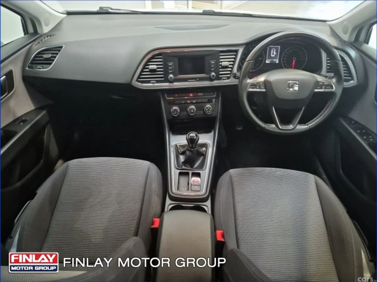 SEAT Leon Hatchback, Petrol, 2020, White