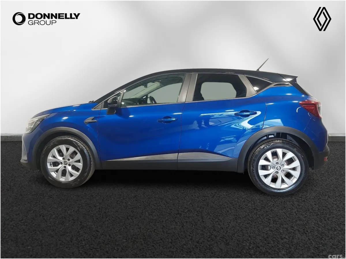 Renault Captur Hatchback, Petrol, 2021, Blue