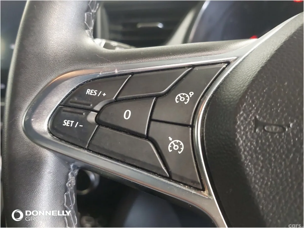 Renault Captur Hatchback, Petrol, 2021, Blue