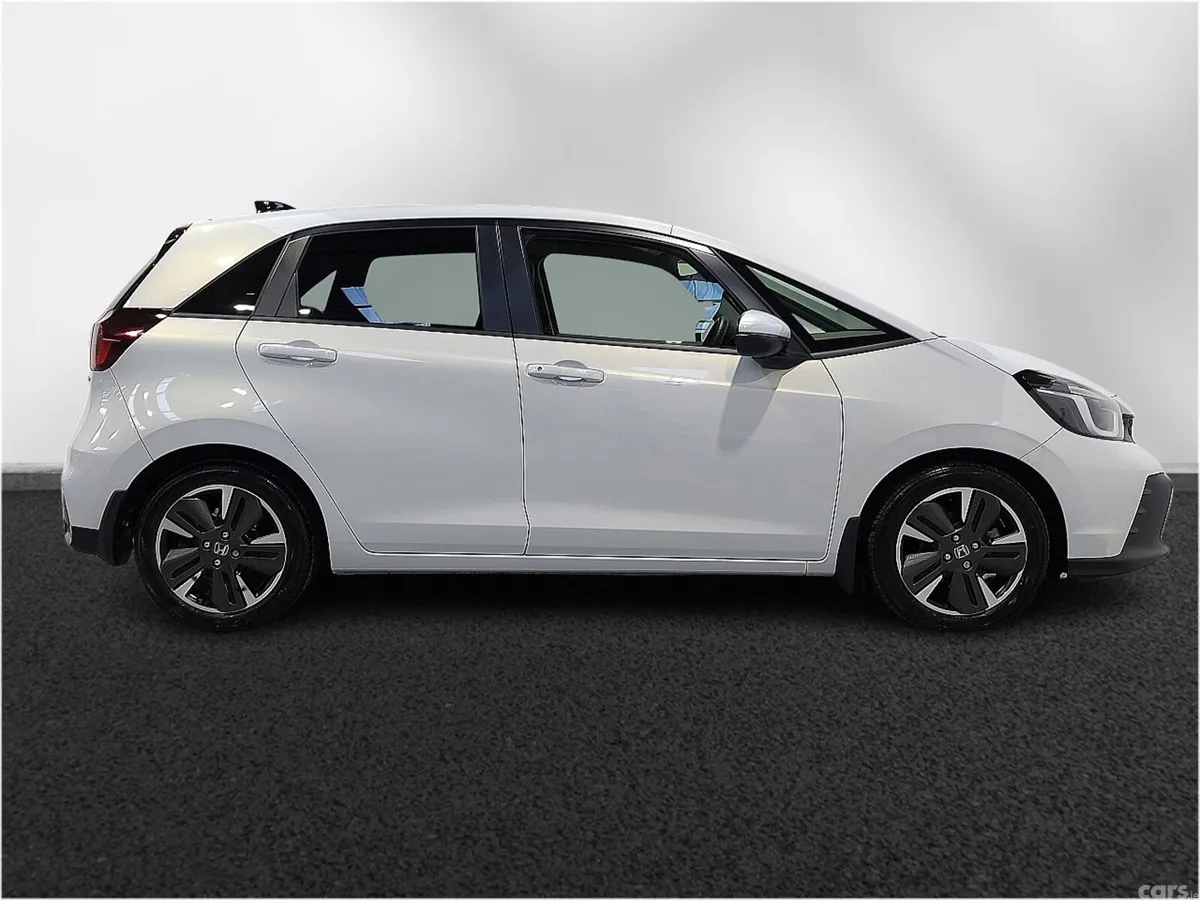 Honda Jazz Hatchback, Petrol Hybrid, 2025, White