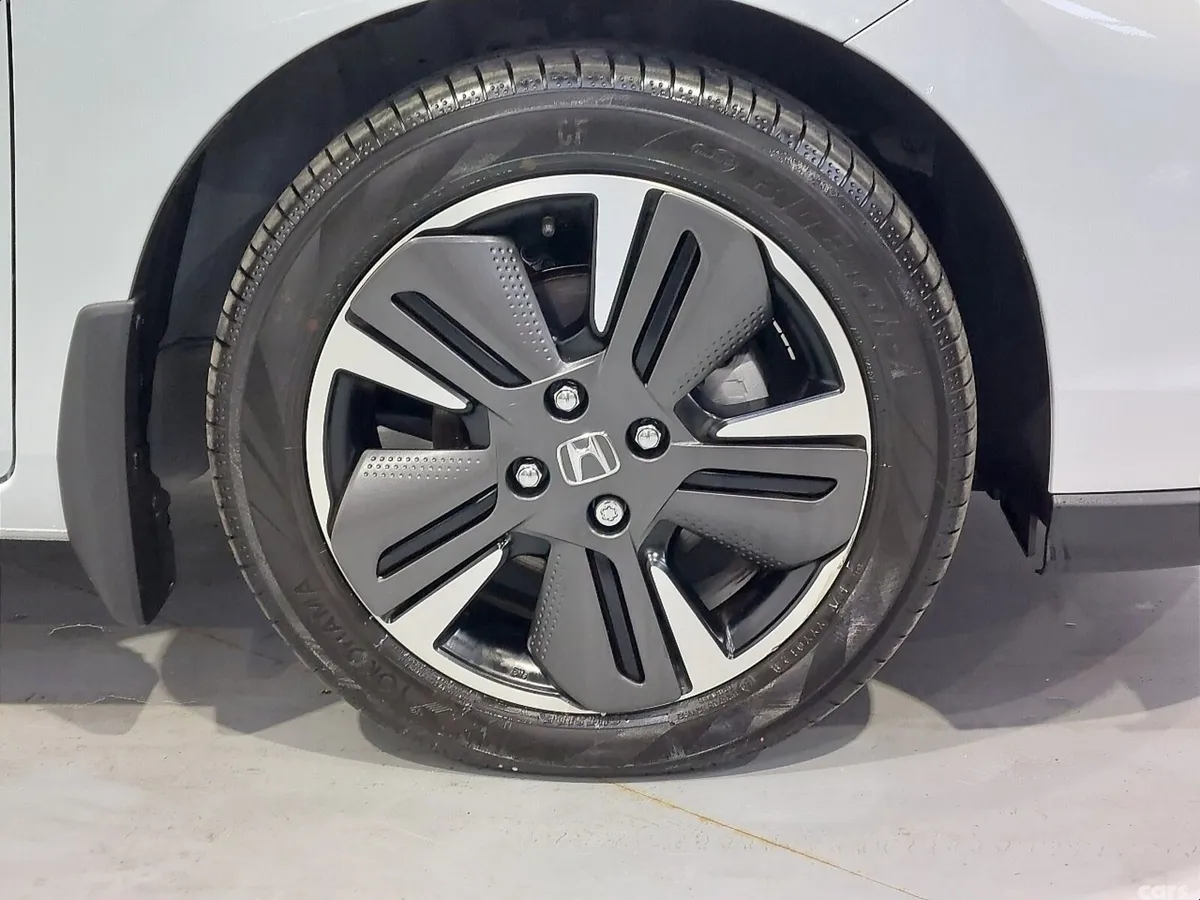 Honda Jazz Hatchback, Petrol Hybrid, 2025, White