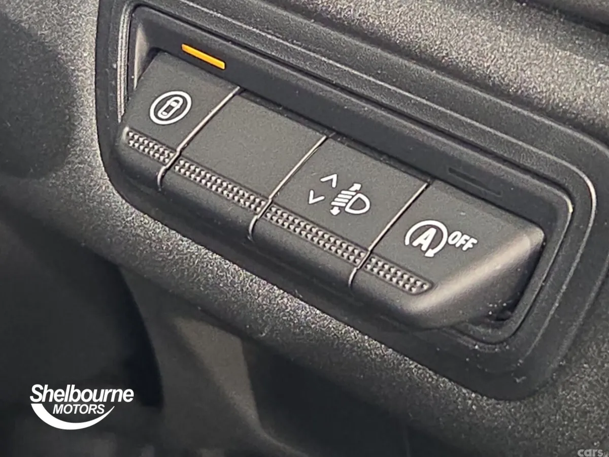 Renault Captur Hatchback, Petrol, 2026, Black