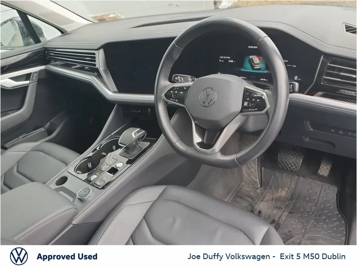 Volkswagen Touareg SUV, Petrol Plug-in Hybrid, 2024, Black