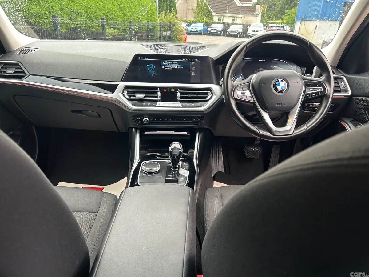 BMW 3-Series Saloon, Petrol Hybrid, 2020, White