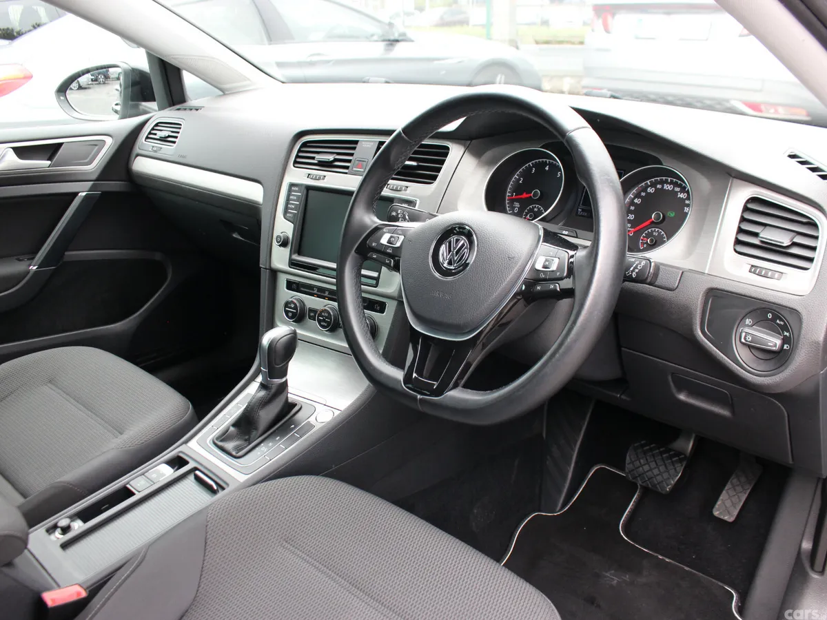 Volkswagen Golf Estate, Petrol, 2016, Black