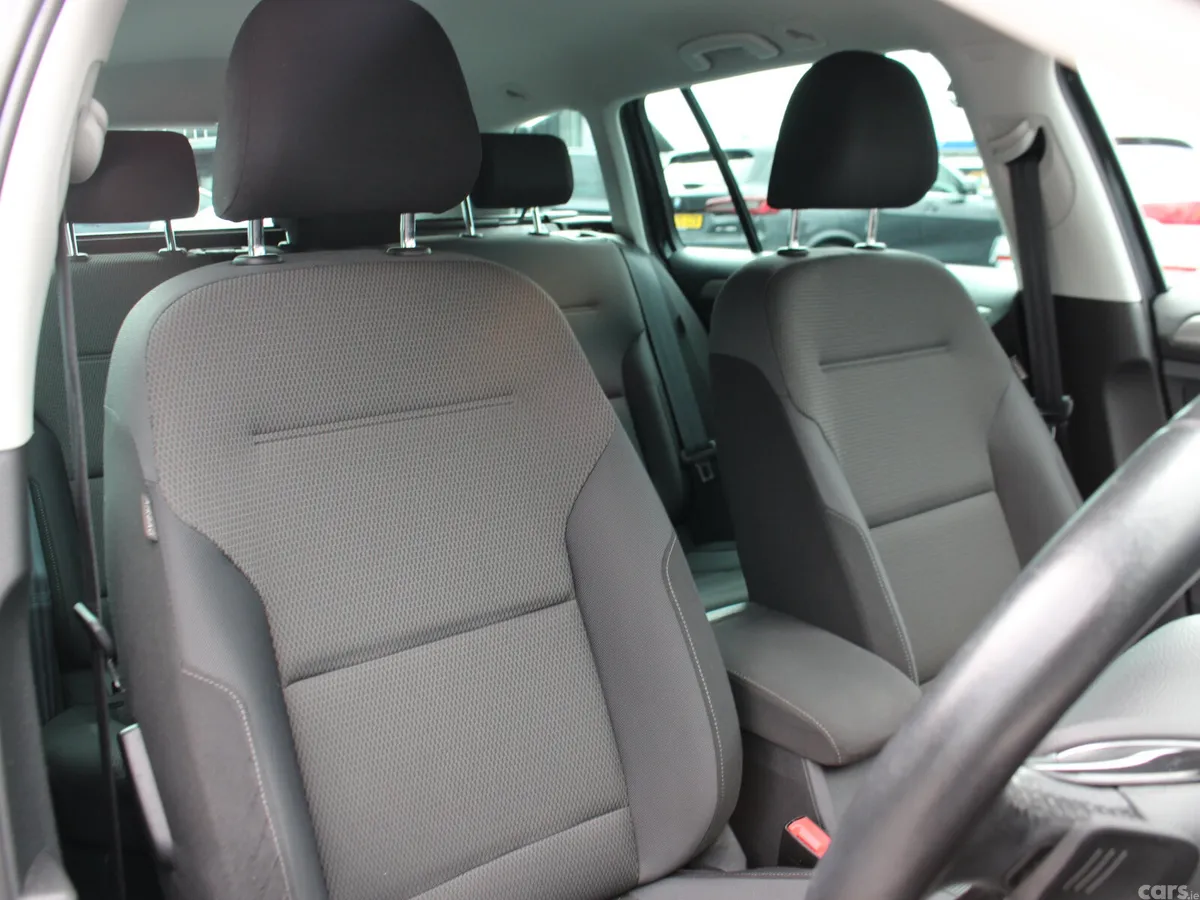 Volkswagen Golf Estate, Petrol, 2016, Black