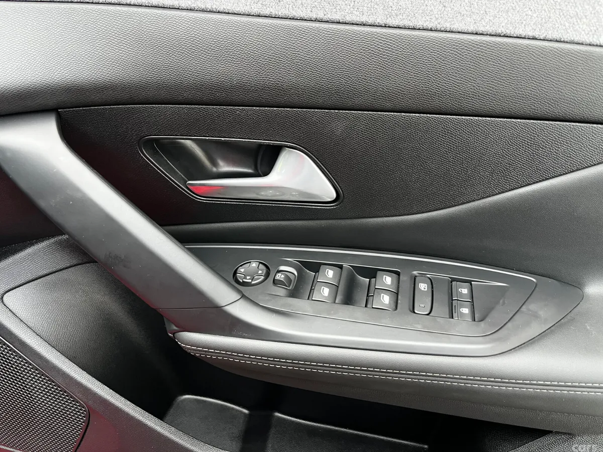 Peugeot 308 Hatchback, Petrol Hybrid, 2026, Red