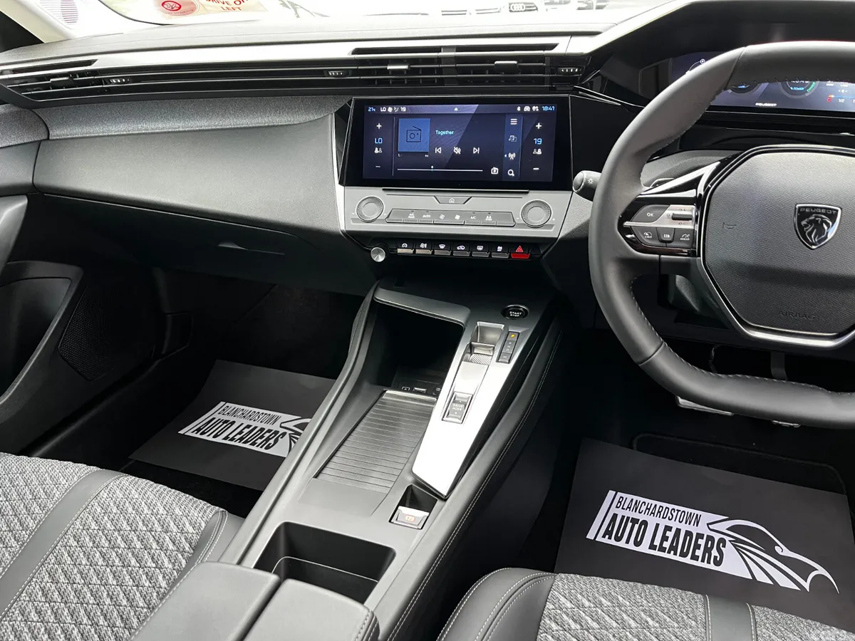 Peugeot 308 Hatchback, Petrol Hybrid, 2026, Red