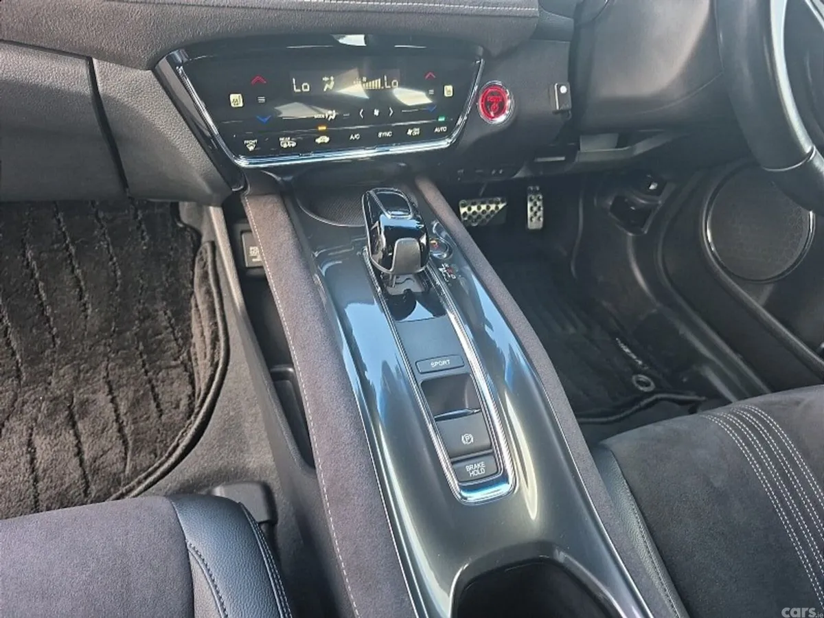 Honda Vezel SUV, Petrol Hybrid, 2019, Blue