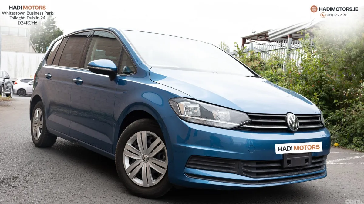 Volkswagen Touran MPV, Petrol, 2017, Blue