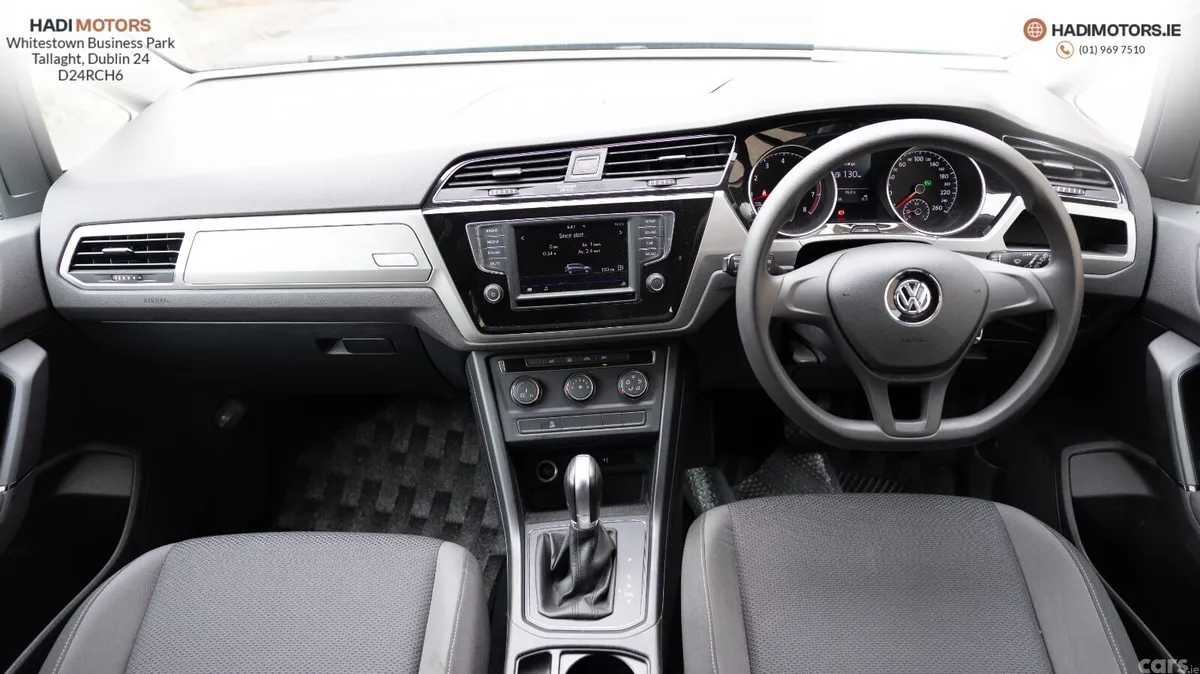 Volkswagen Touran MPV, Petrol, 2017, Blue