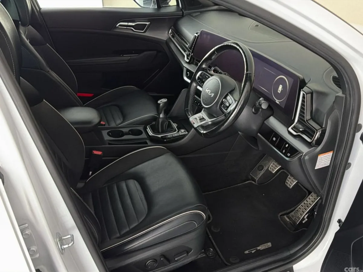 Kia Sportage SUV, Diesel, 2022, White