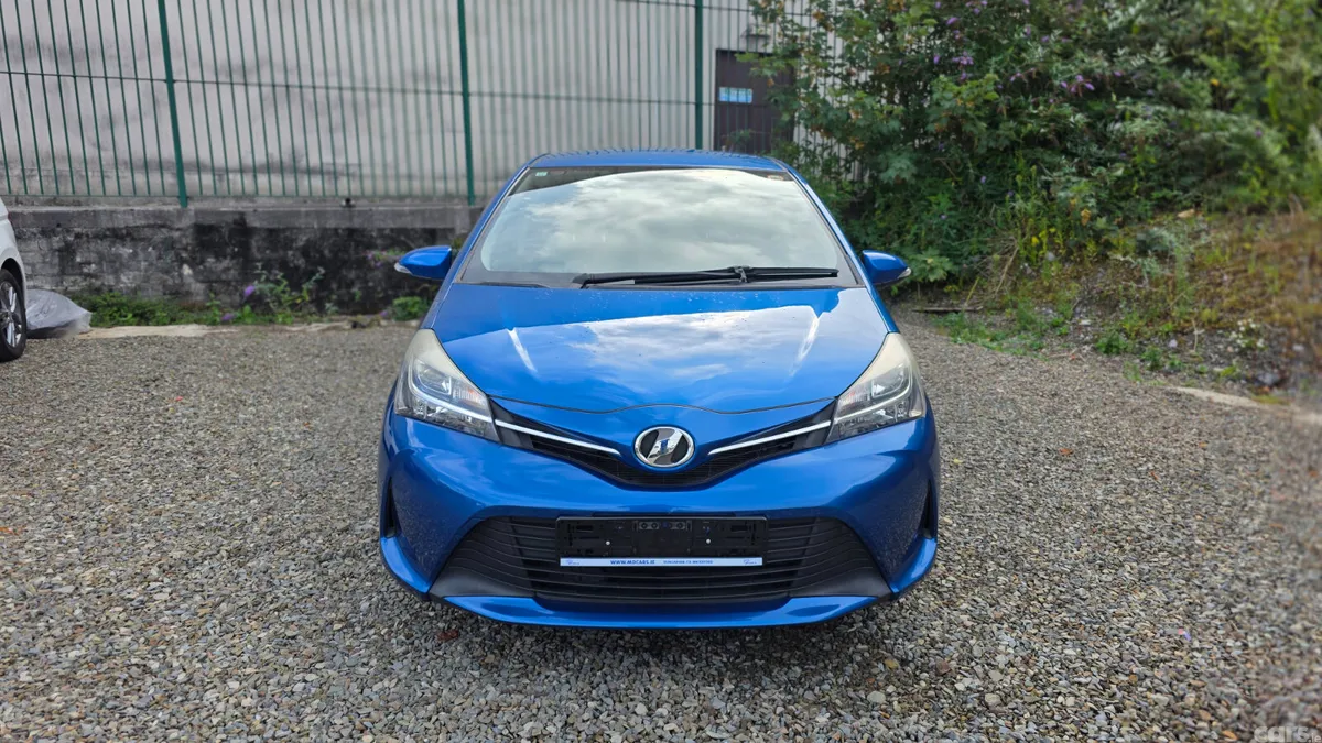 Toyota Vitz Hatchback, Petrol, 2015, Blue