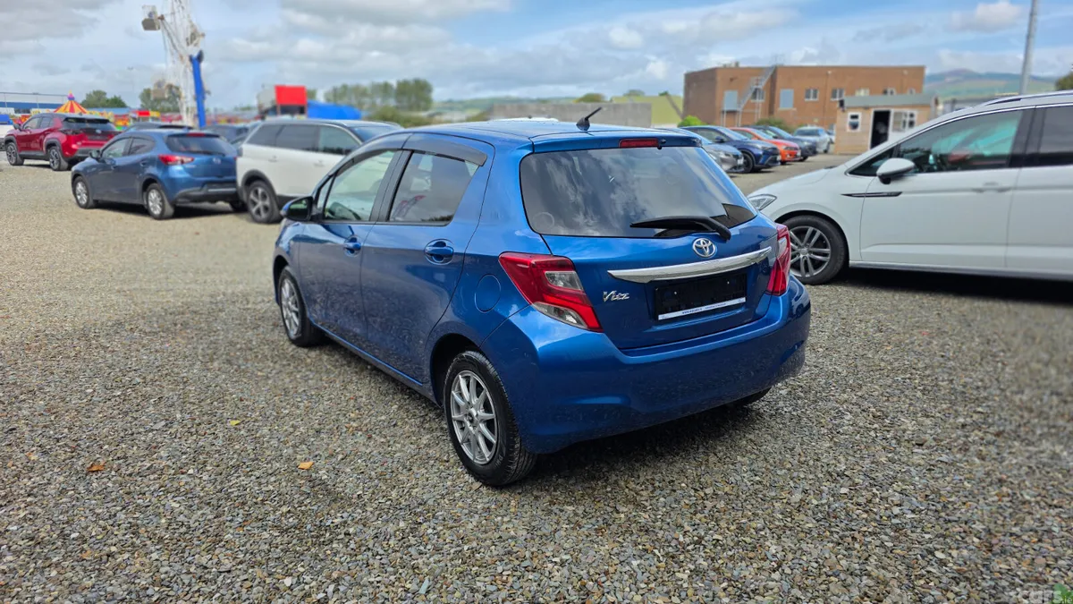 Toyota Vitz Hatchback, Petrol, 2015, Blue