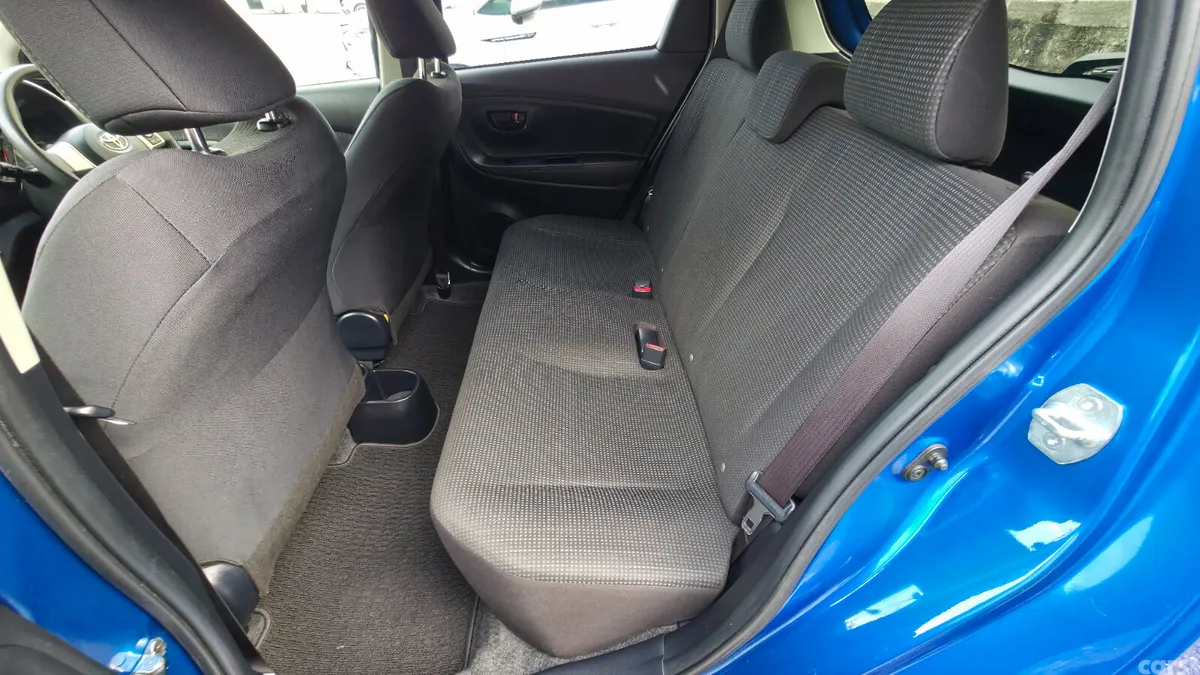 Toyota Vitz Hatchback, Petrol, 2015, Blue