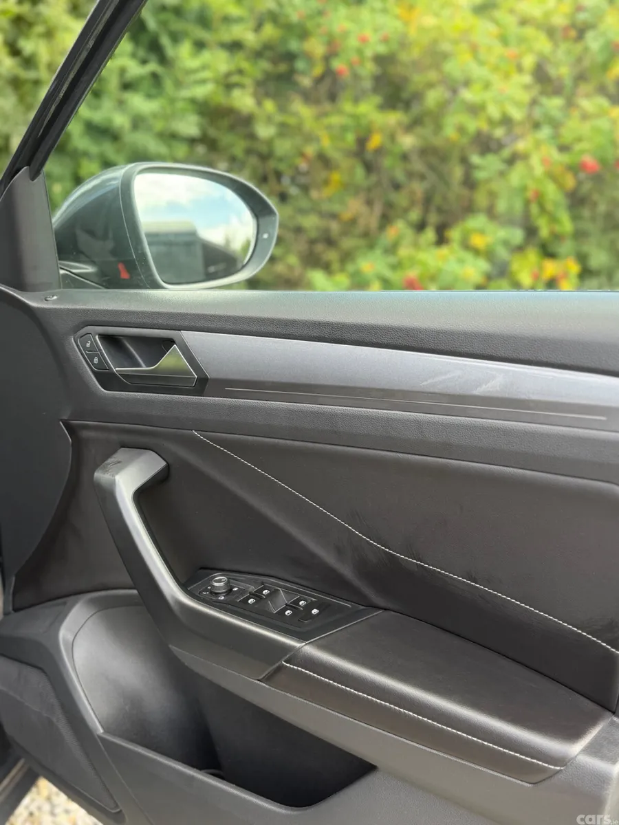 Volkswagen T-Roc SUV, Petrol, 2023, Grey