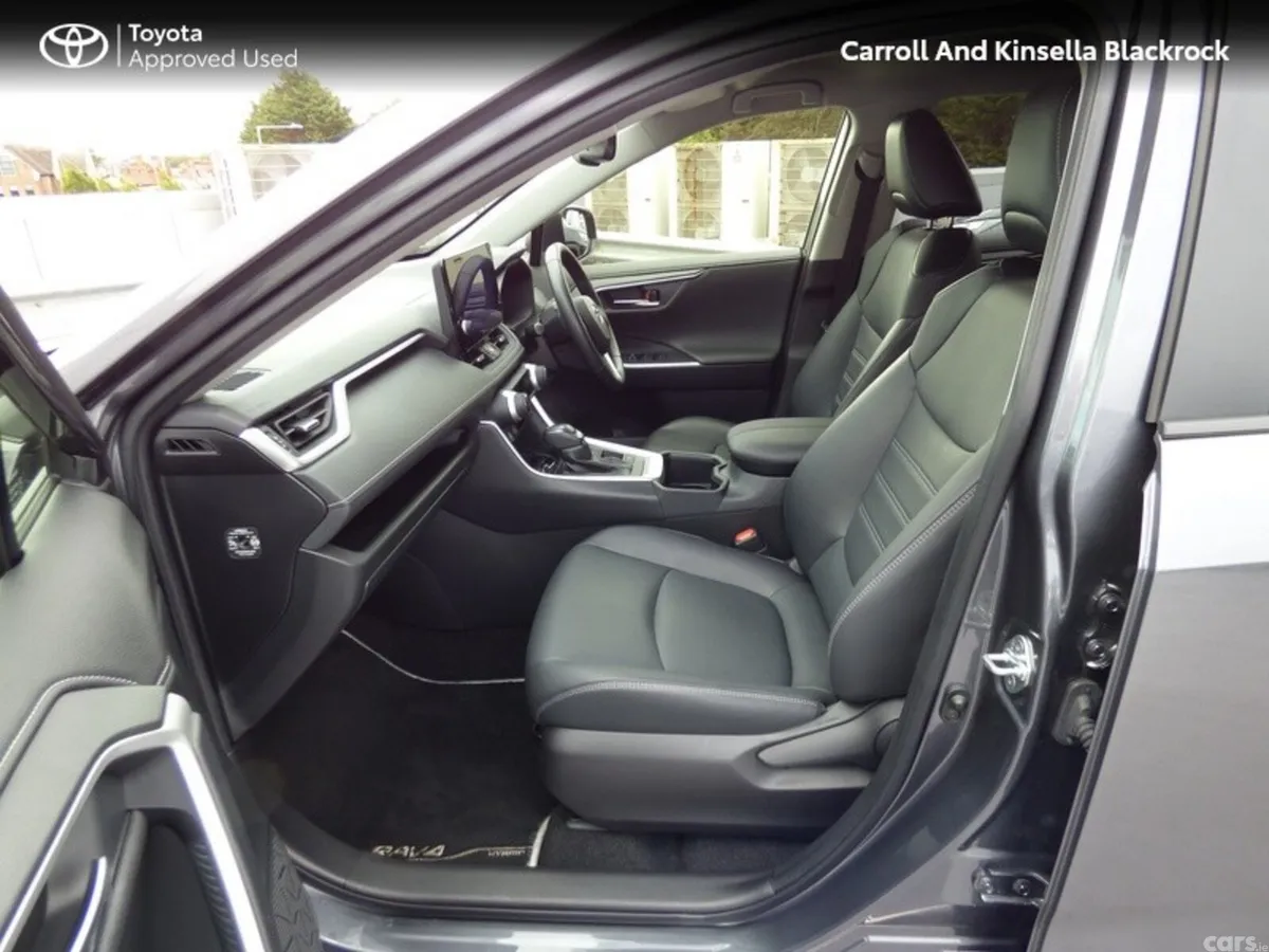 Toyota RAV4 SUV, Petrol Hybrid, 2023, Grey