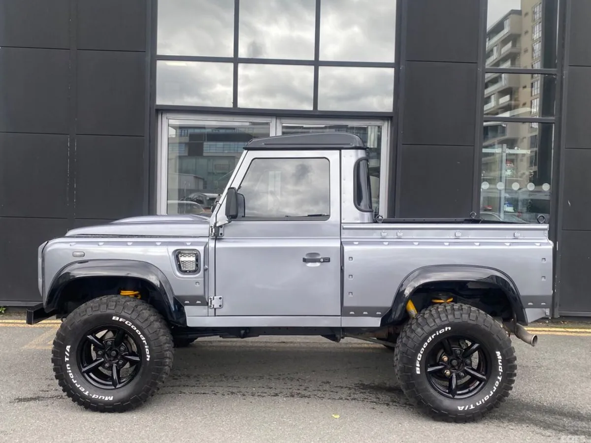 Land Rover Defender Pick Up, Diesel, 2011, Grey