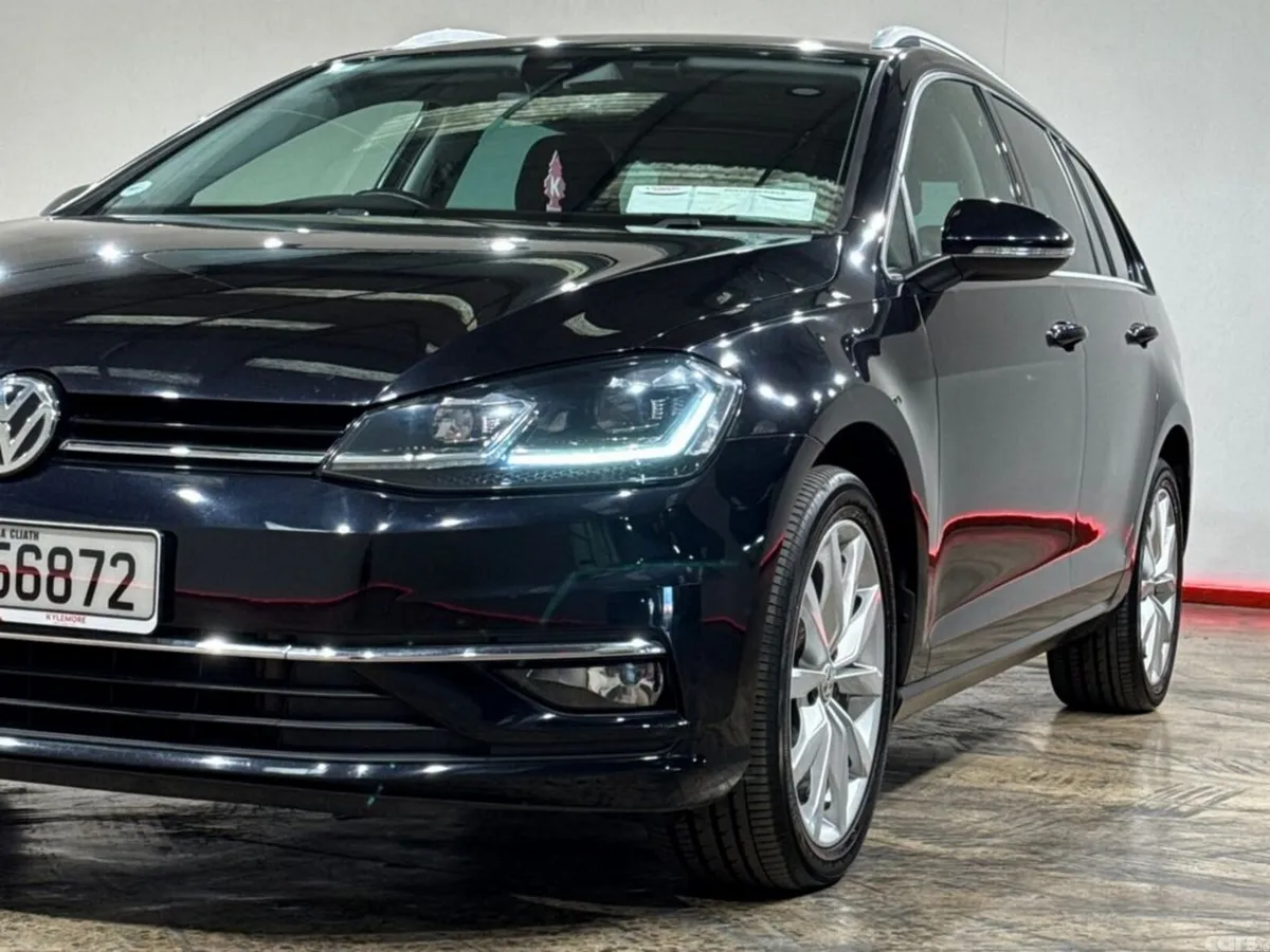 Volkswagen Golf Estate, Petrol, 2019, Black