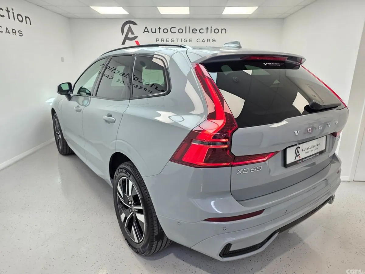 Volvo XC60 SUV, Petrol Plug-in Hybrid, 2025, Grey