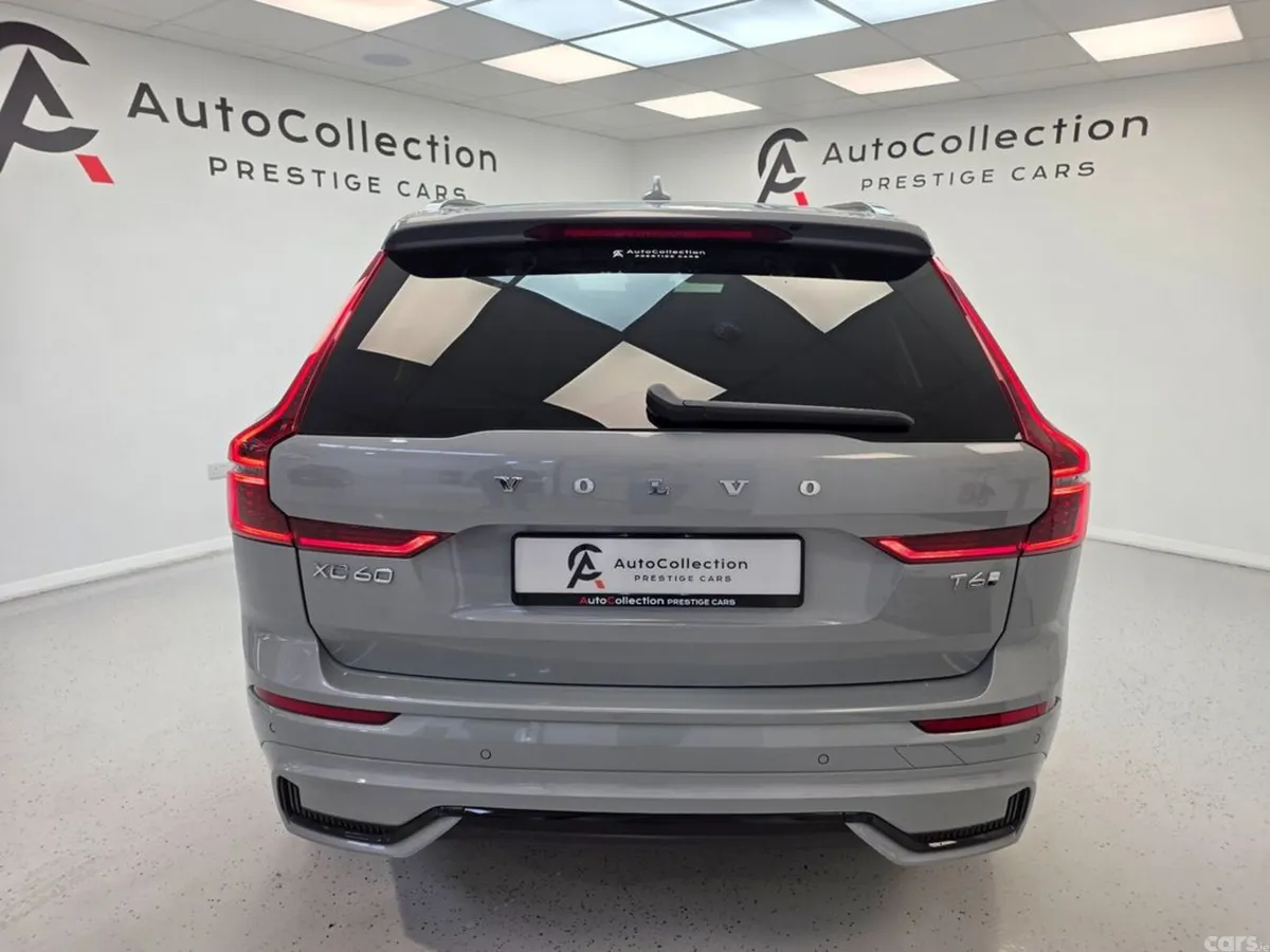 Volvo XC60 SUV, Petrol Plug-in Hybrid, 2025, Grey