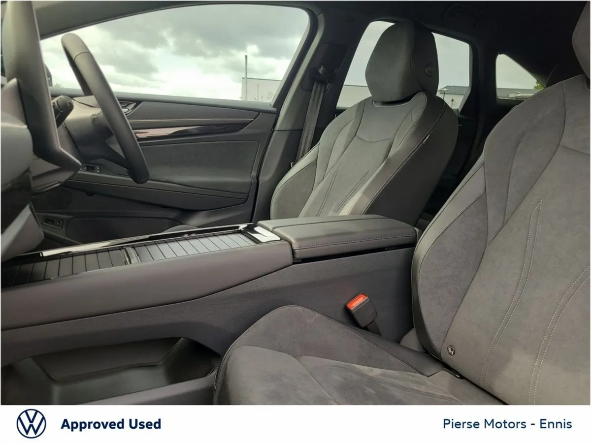 Volkswagen ID.7 Hatchback, Electric, 2026, Blue