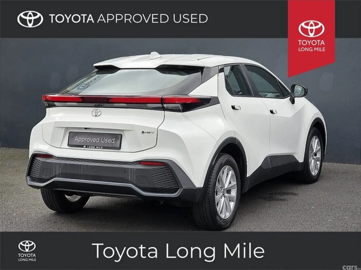 Toyota C-HR SUV, Petrol Hybrid, 2024, White