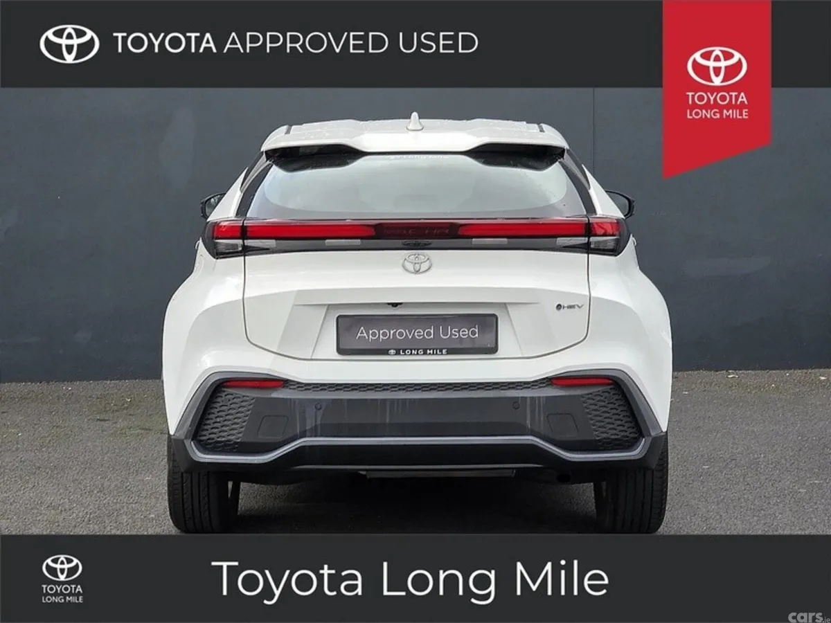 Toyota C-HR SUV, Petrol Hybrid, 2024, White
