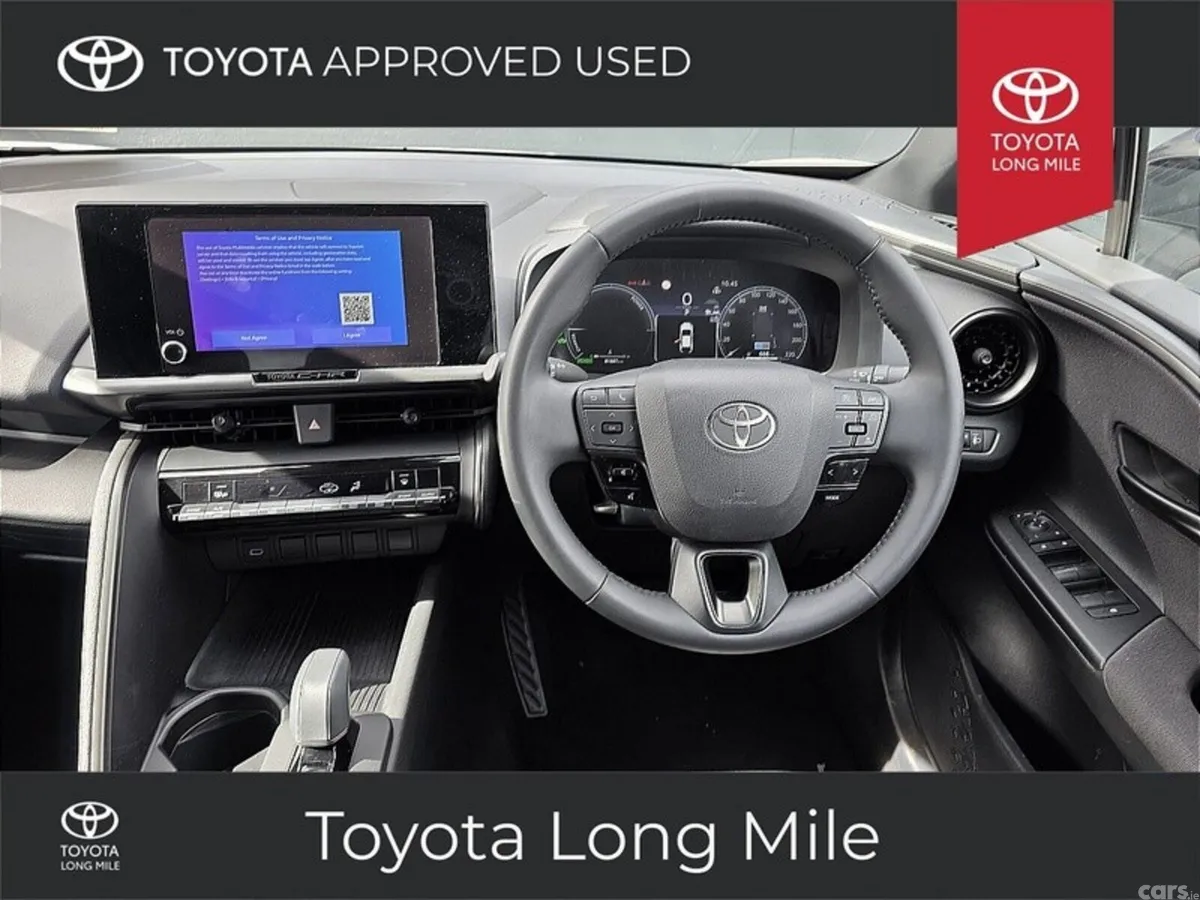 Toyota C-HR SUV, Petrol Hybrid, 2024, White