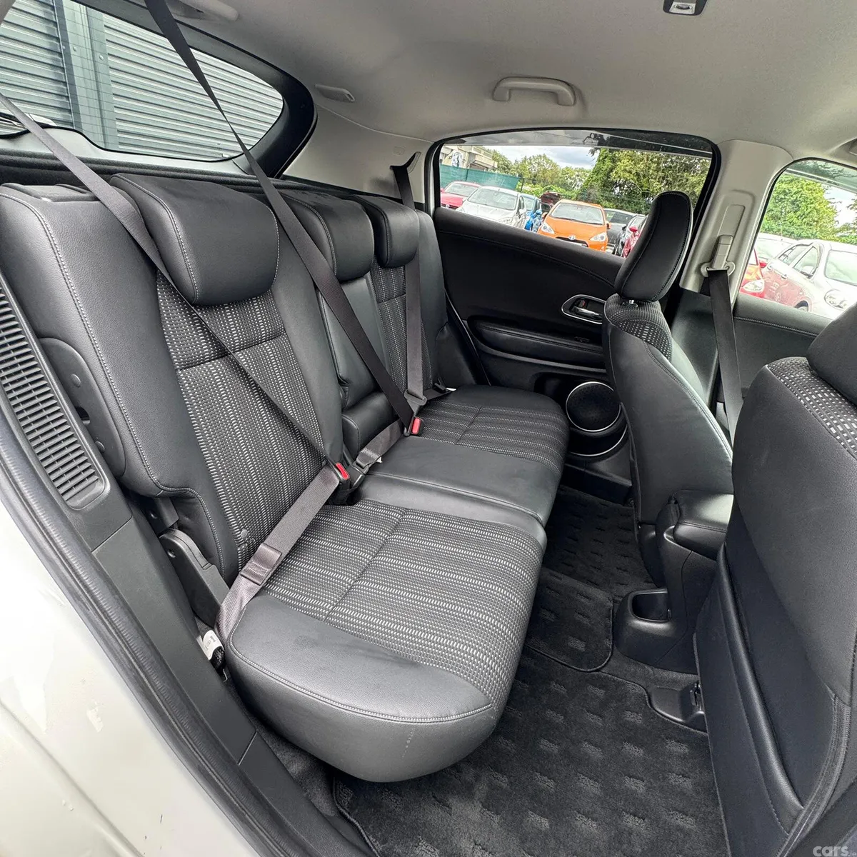 Honda Vezel Estate, Petrol Hybrid, 2018, White