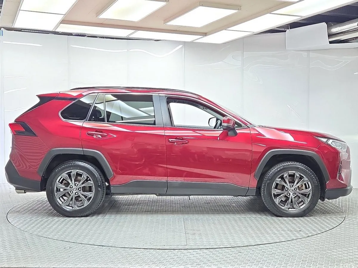 Toyota RAV4 SUV, Petrol Hybrid, 2023, Red