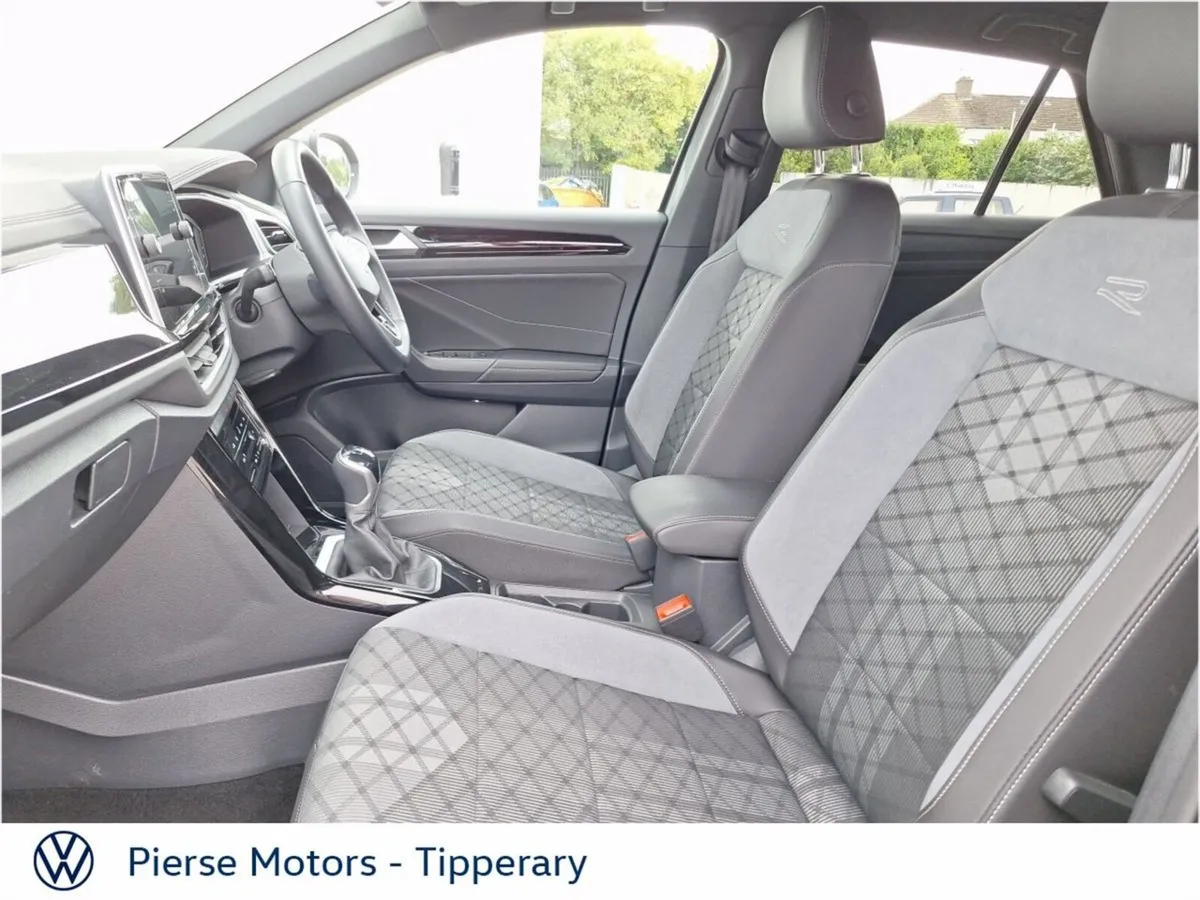 Volkswagen T-Roc SUV, Diesel, 2023, Grey
